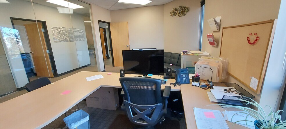 More Photos Of 7399 S Tucson Way, Centennial Flex For Lease