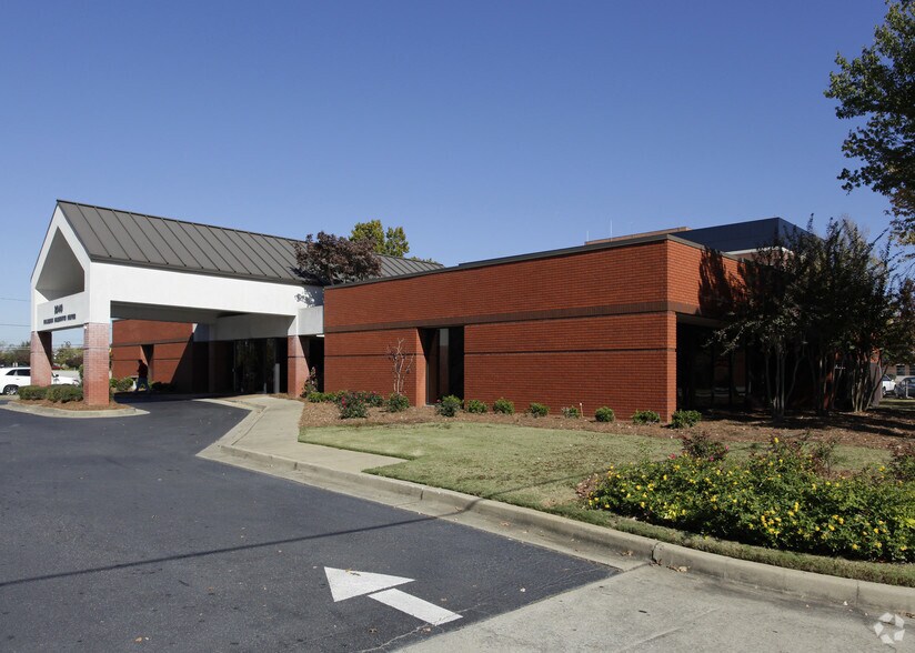 More Photos Of 2040 10th Ave, Columbus Medical For Sale