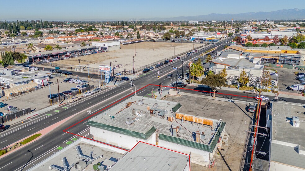More Photos Of 17800-17812 Bellflower Blvd, Bellflower Restaurant For Lease