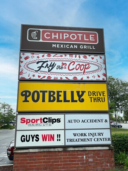 More Photos Of 2615-2617 W Jefferson St, Joliet Freestanding For Lease