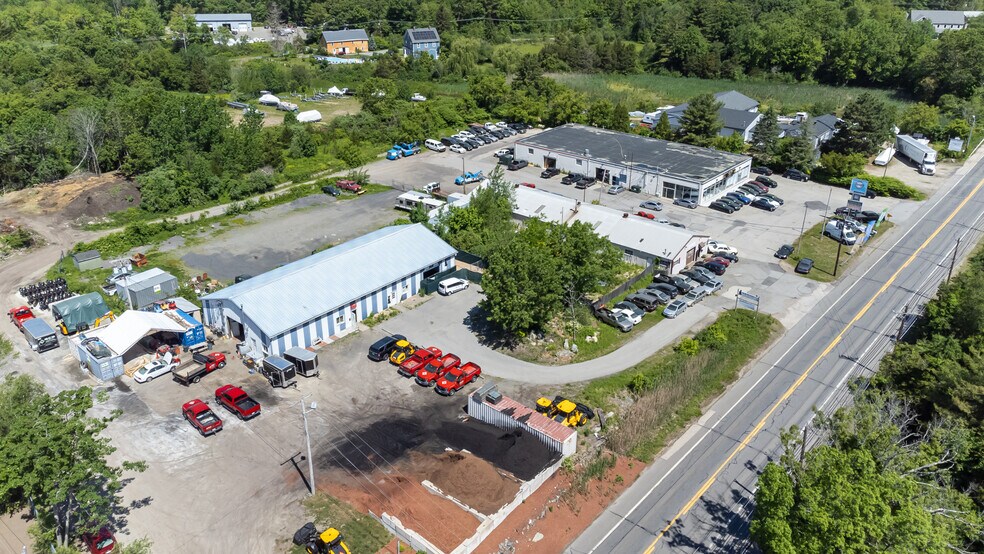 More Photos Of 86 Newburyport Tpke, Newbury Auto Dealership For Sale