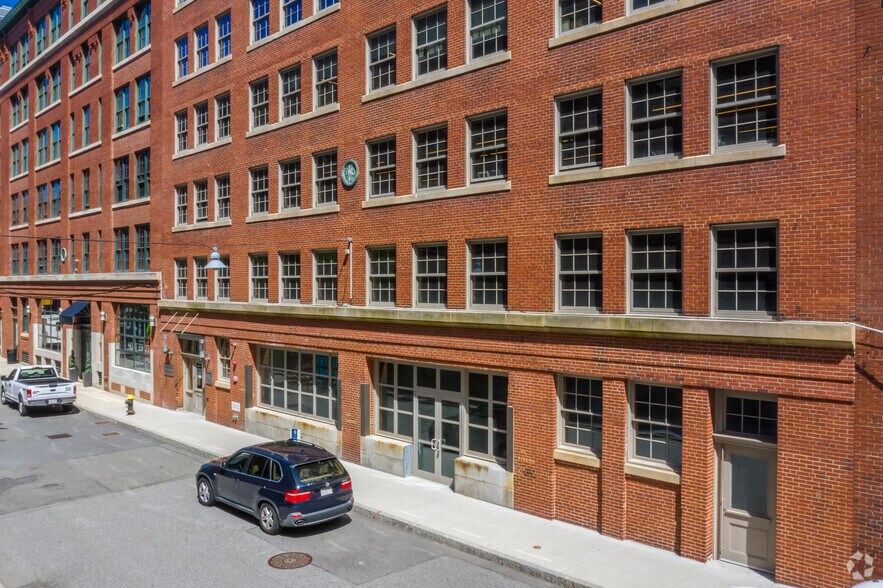 More Photos Of 9 Channel Ctr St, Boston Office For Lease