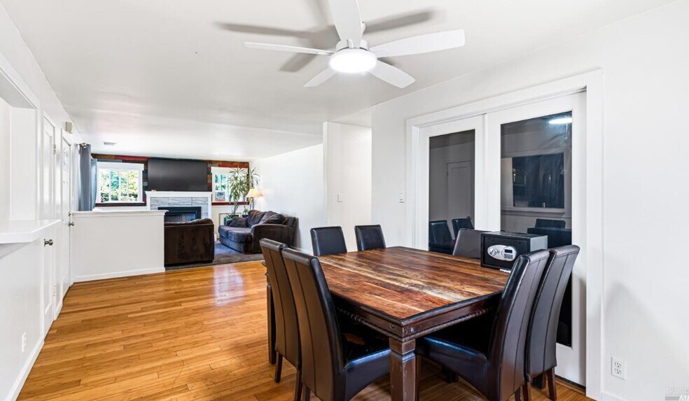 More Photos Of 1794 Hwy 116 S 1794 Hwy 116 S, Sebastopol Flex For Sale