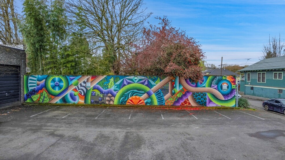 More Photos Of 3365 SE 17th Ave, Portland Warehouse For Lease