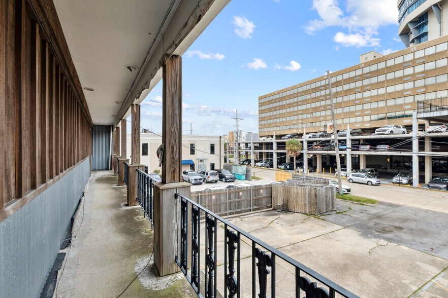 More Photos Of 3408 28th St, Metairie Storefront Retail Residential For Sale