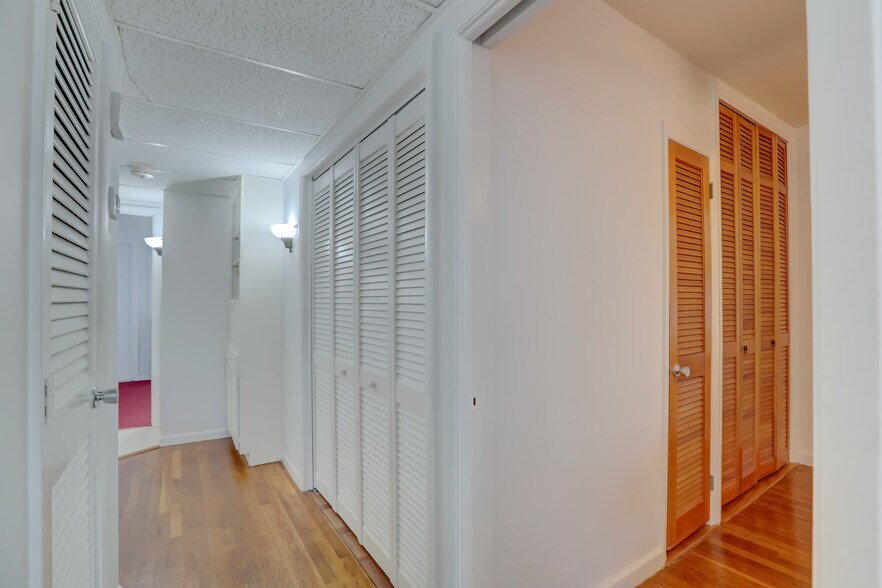 More Photos Of 8 SE 8th St, Fort Lauderdale Office For Lease