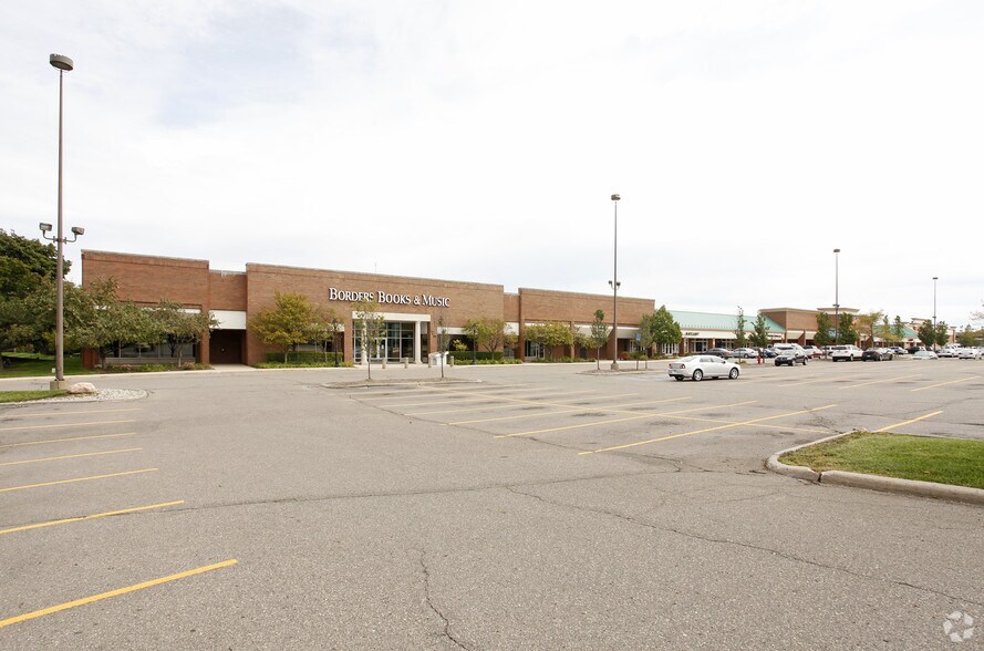 Primary Photo Of 43075-43271 Crescent Blvd, Novi Unknown For Lease