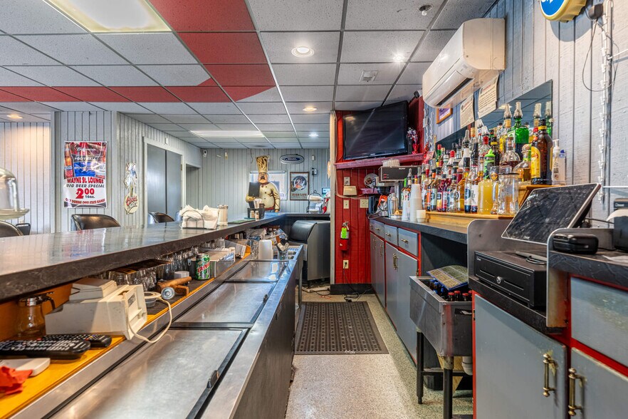 More Photos Of 1040 S Wayne St, Saint Marys Restaurant For Sale