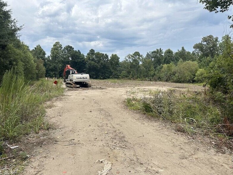 More Photos Of 812 St Paul Rd, Belhaven Industrial For Sale