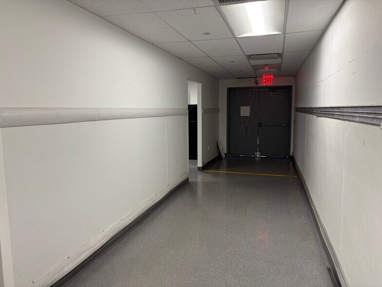 More Photos Of 11020 Flatlands Ave, Brooklyn Storefront For Lease