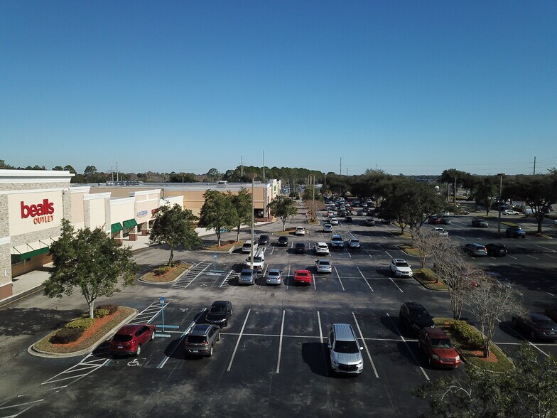 More Photos Of 950 Blanding Blvd, Orange Park Unknown For Lease
