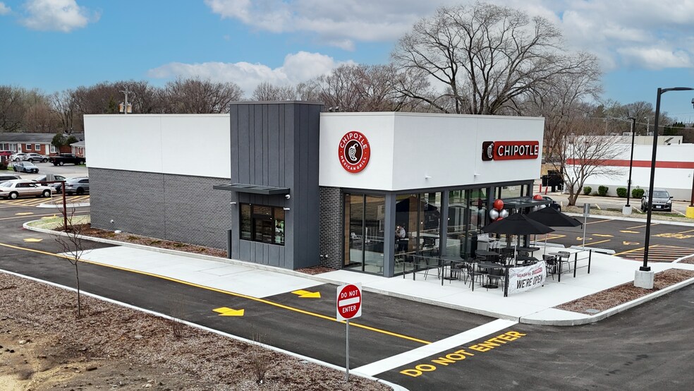 More Photos Of 1940 N State St, Belvidere Fast Food For Sale