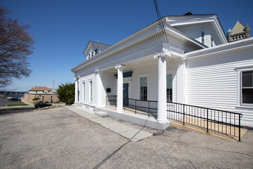 More Photos Of 399 N Main St, Fall River Office Residential For Sale