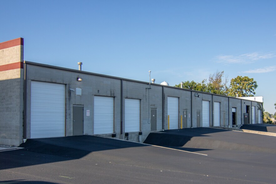 More Photos Of 3045 E Chestnut Expy, Springfield Unknown For Lease