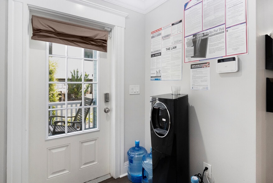 More Photos Of 326 S Hyde Park Ave, Tampa Office Residential For Sale