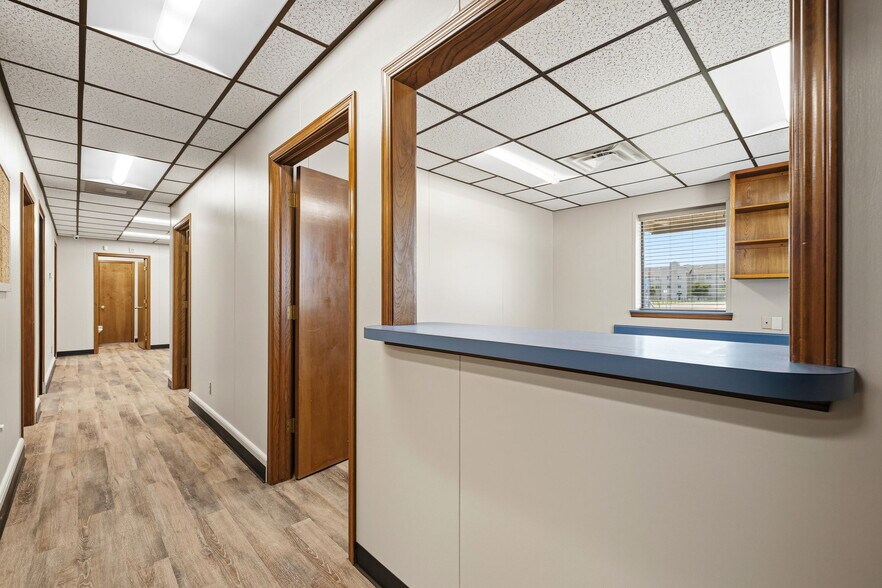 More Photos Of 1510 Amity Ln, El Reno Industrial For Lease