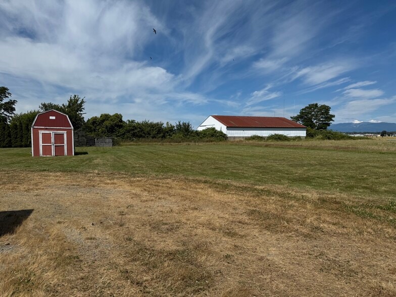 More Photos Of 14285 Laconner Whitney rd, Mount Vernon General Retail For Lease