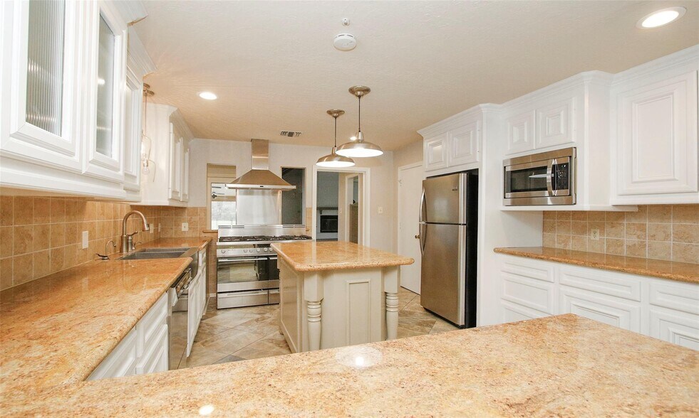 More Photos Of 14803 Grant Rd, Cypress Lodge Meeting Hall For Lease