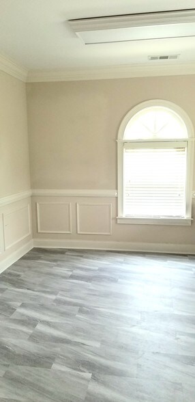 More Photos Of 5400 Laurel Springs Pky, Suwanee Office For Sale