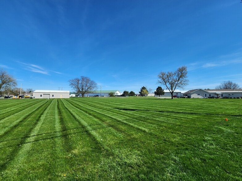 More Photos Of 1419 Wayne St, Celina Warehouse For Sale