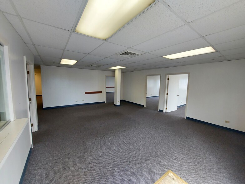 More Photos Of 35 Lunalilo St, Wailuku Office For Lease