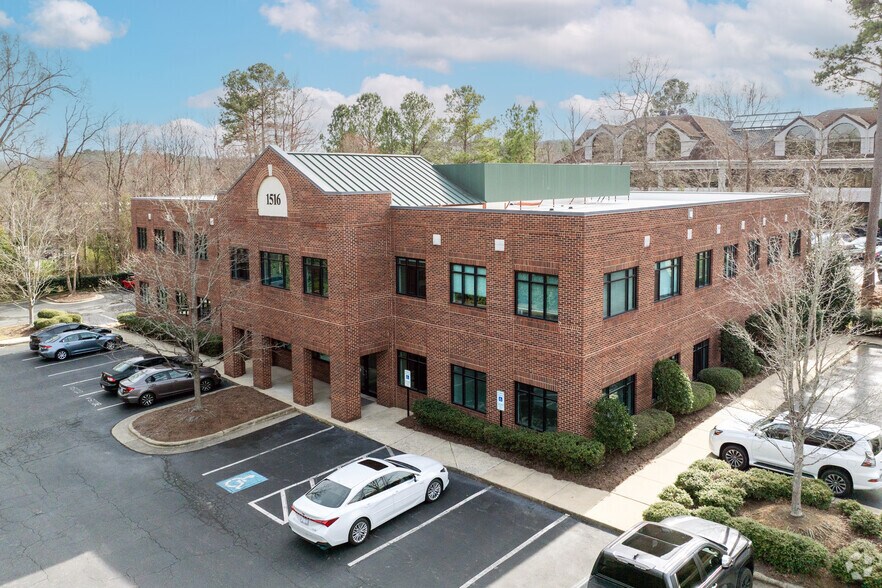 More Photos Of 1512 E Franklin St, Chapel Hill Unknown For Lease