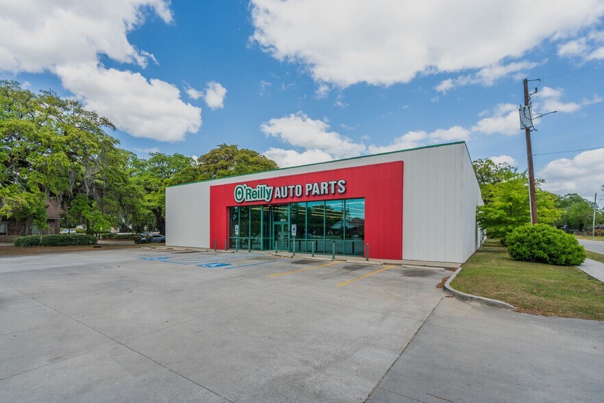 More Photos Of 5870 Rivers Ave, Charleston Freestanding For Sale