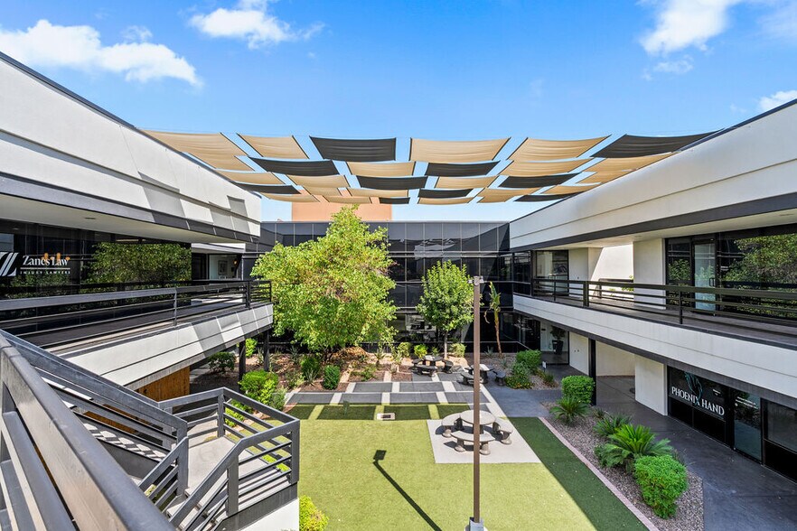 More Photos Of 3333 E Camelback Rd, Phoenix Office For Lease