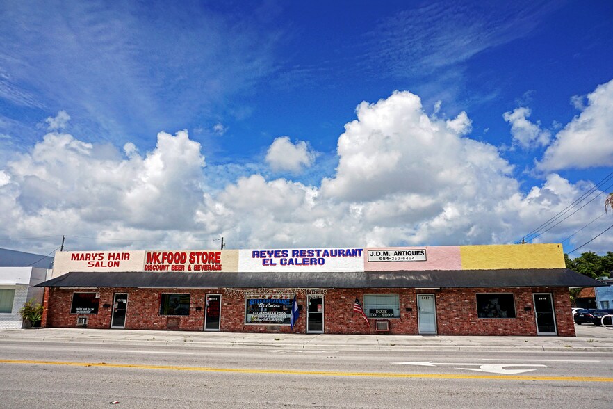 More Photos Of 3491-3499 N Dixie Hwy, Oakland Park Storefront For Sale