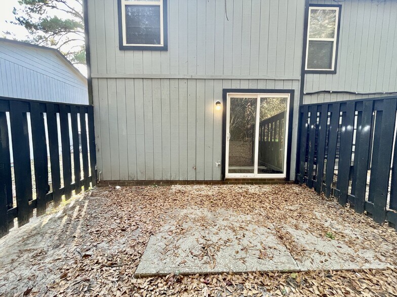 More Photos Of 5840 Aftonshire Dr, Fayetteville Apartments For Sale