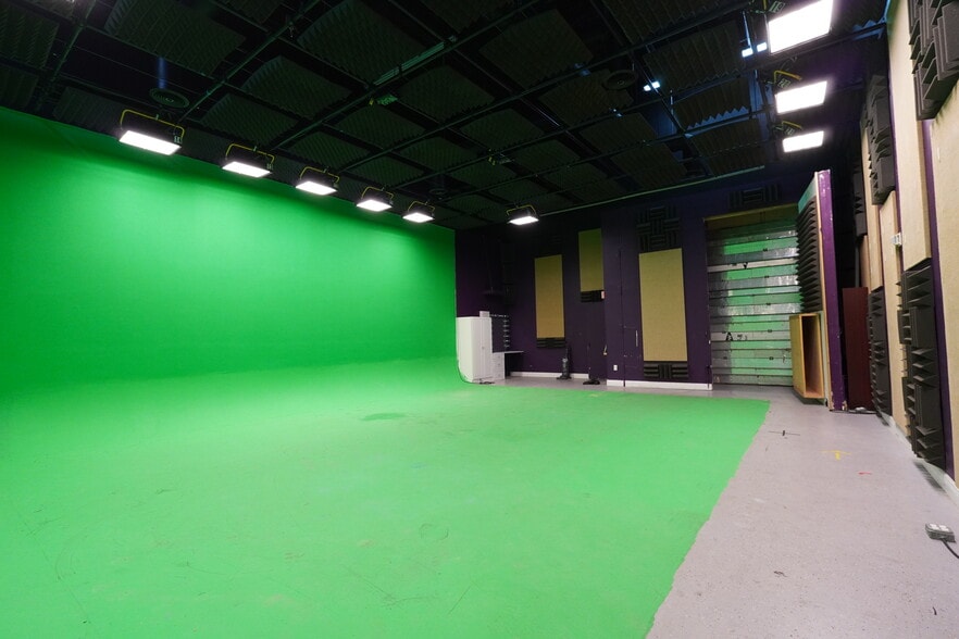 More Photos Of 20841 Johnson St, Pembroke Pines Warehouse For Lease