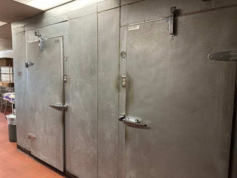 More Photos Of 8341 Grand Ave, River Grove Restaurant For Sale