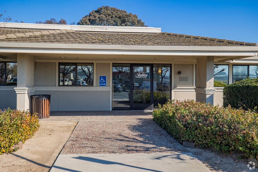 More Photos Of 5000 Marsh Dr, Concord Office For Lease