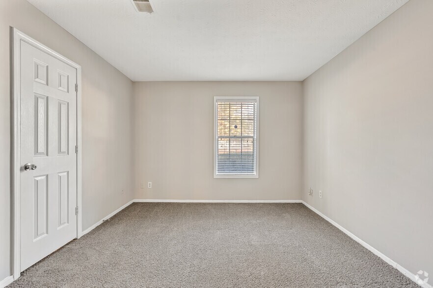 More Photos Of 115 Rock Quarry Rd, Stockbridge Apartments For Sale