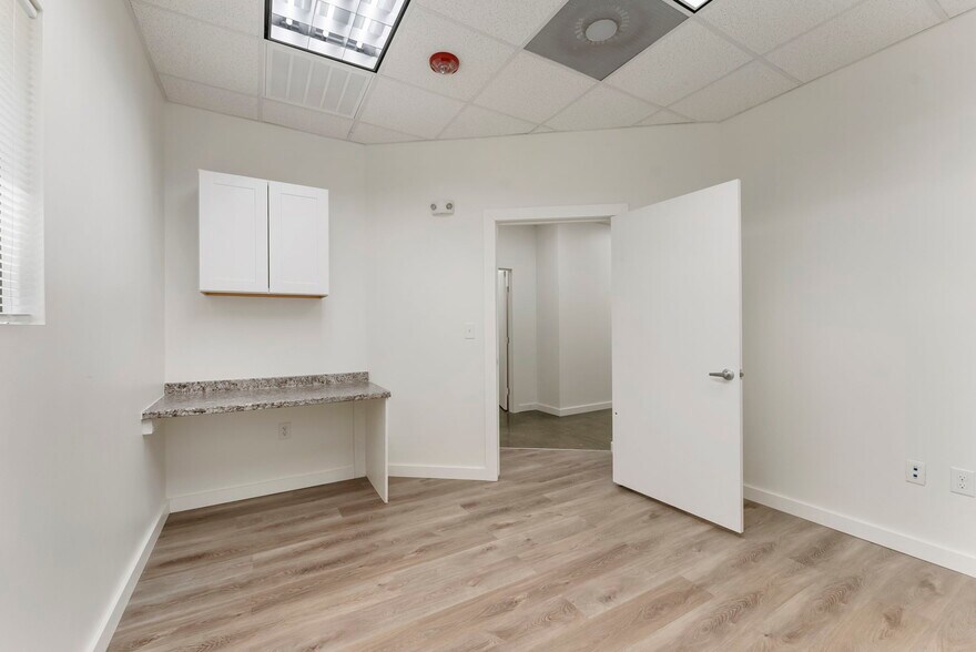 More Photos Of 26211 I-45, Spring Office For Lease