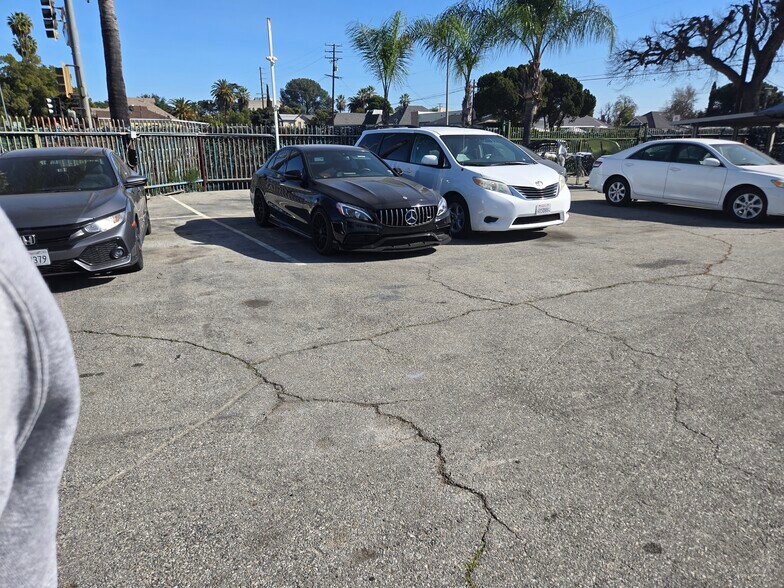 More Photos Of 906 W 2nd St, Pomona Auto Repair For Sale