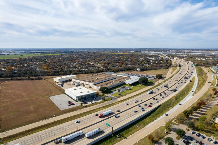 More Photos Of 1900 SE Loop 820, Fort Worth Warehouse For Sale