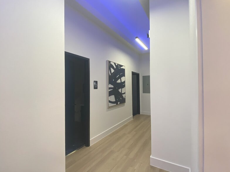 More Photos Of 1802 W Pleasant Ridge Rd, Arlington Unknown For Lease