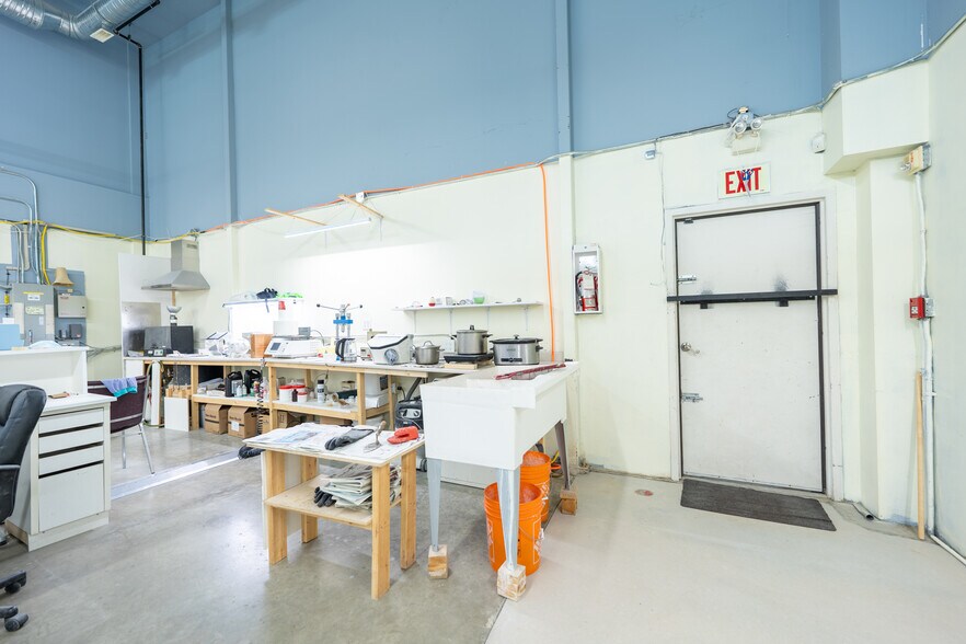 More Photos Of 3160 Parsons Rd NW, Edmonton Office Residential For Sale