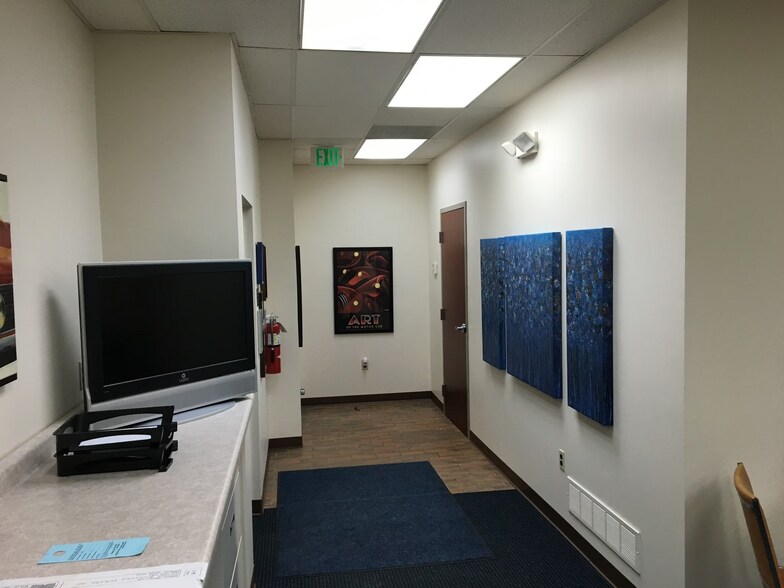 More Photos Of 7620 165th st, Hammond Storefront For Lease