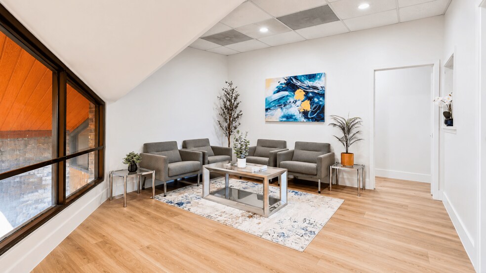 More Photos Of 12989 Jupiter Rd, Dallas Medical For Sale