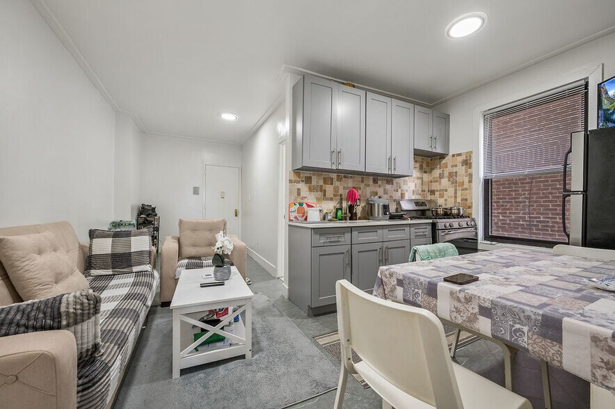 More Photos Of 2337 Bath Ave, Brooklyn Flex For Sale