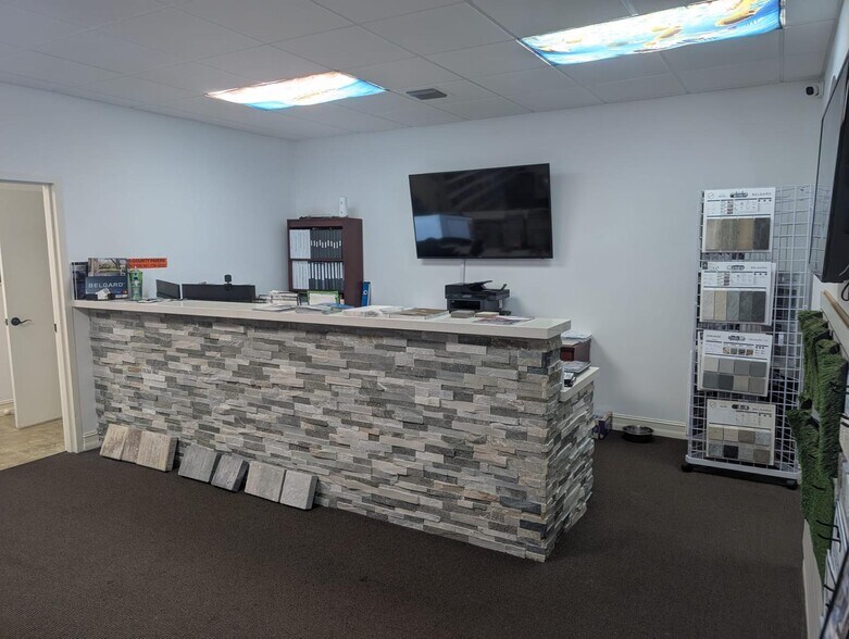 More Photos Of 3300 S Congress Ave, Boynton Beach Showroom For Lease