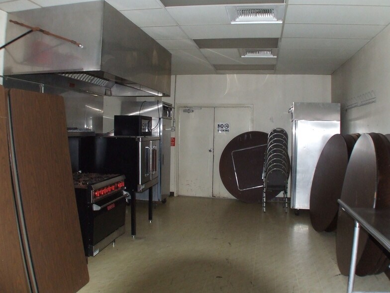 More Photos Of 417 N Spur 63, Longview Office For Sale