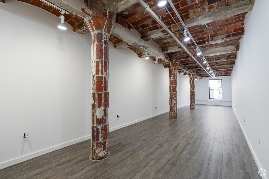 More Photos Of 58-78 Jay St, Brooklyn Office Residential For Lease