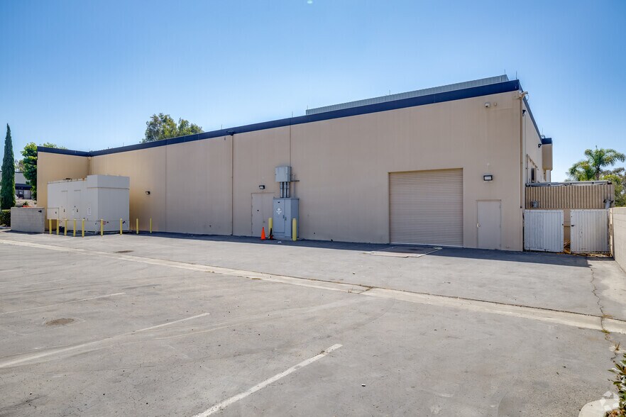 More Photos Of 2160 Las Palmas Dr, Carlsbad Manufacturing For Lease