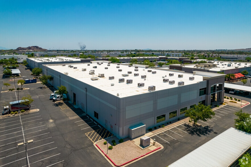 More Photos Of 4320 E Cotton Center Blvd, Phoenix Warehouse For Lease