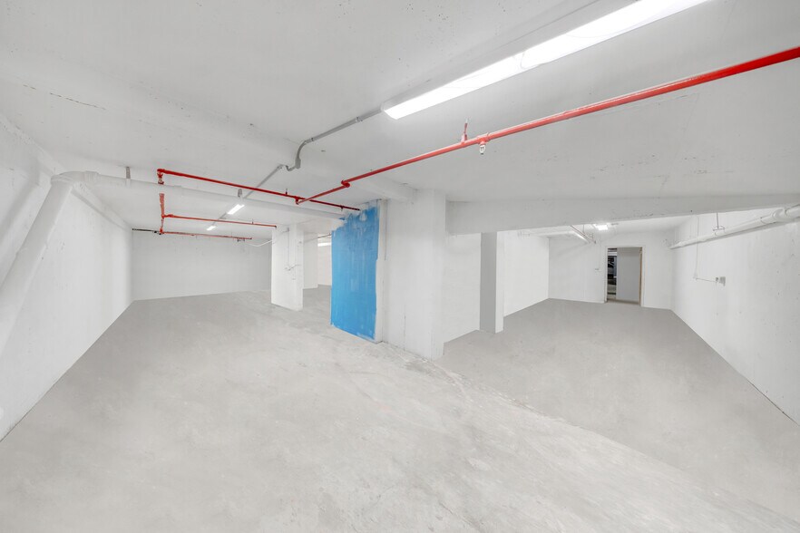 More Photos Of 5445 Collins Ave, Miami Beach Apartments For Sale