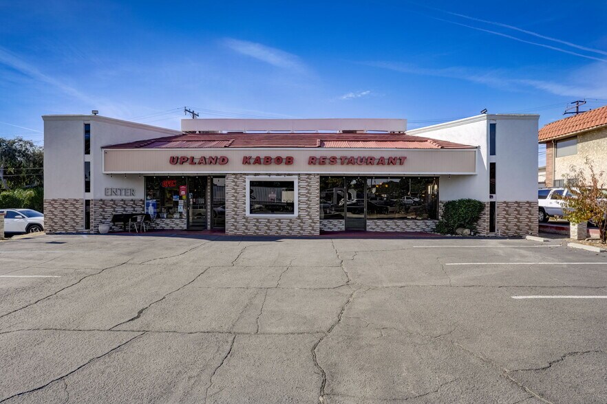 More Photos Of 733 N Mountain Ave, Upland Restaurant For Lease