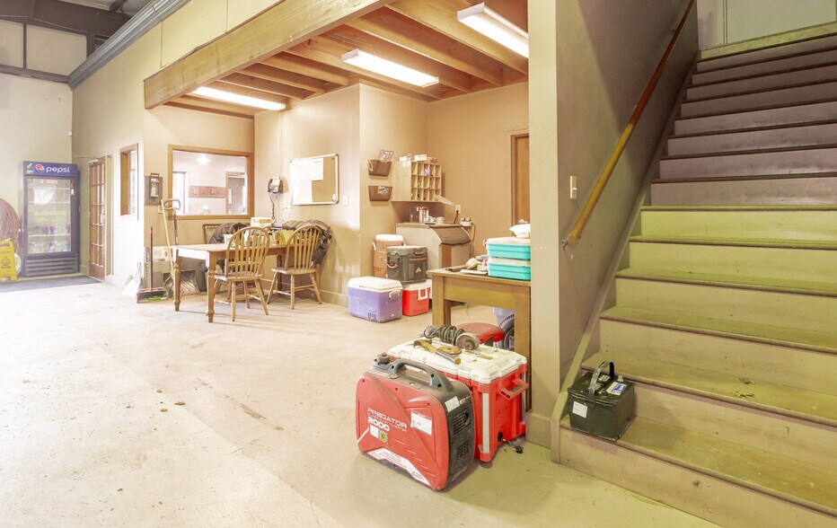 More Photos Of 1034 Story Ave, Louisville Light Manufacturing For Lease